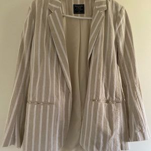 Abercrombie and Fitch linen stripe blazer